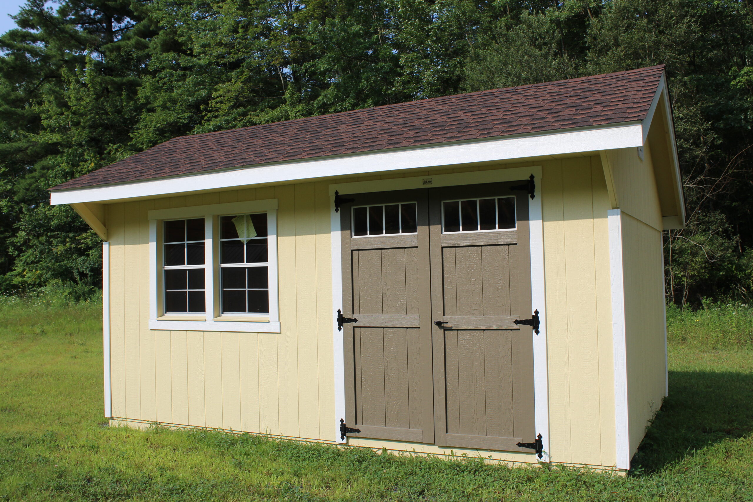 10×16 Garden Quaker with SmartTec Siding