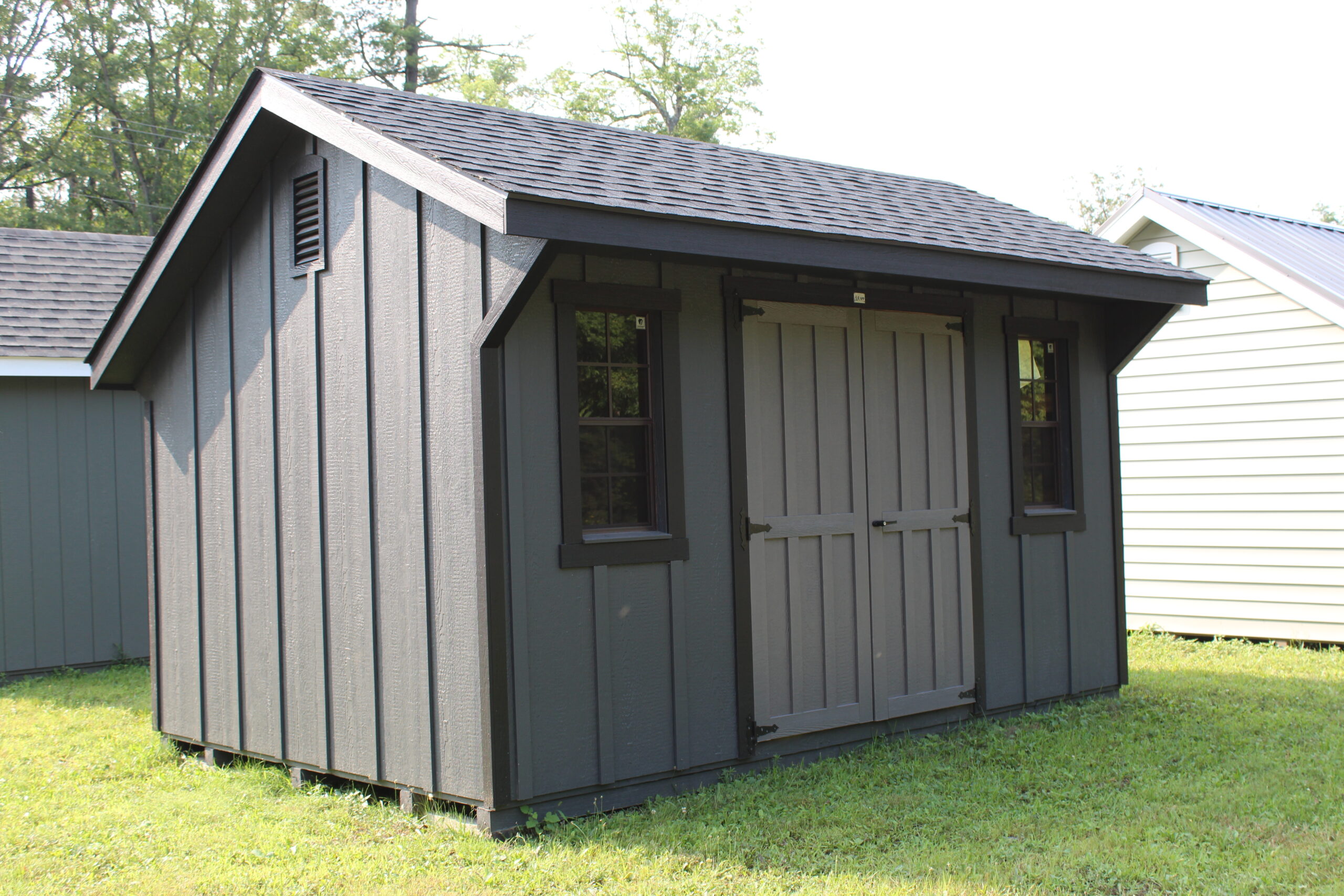10×14 Garden Quaker with SmartPanel Board & Batten Siding