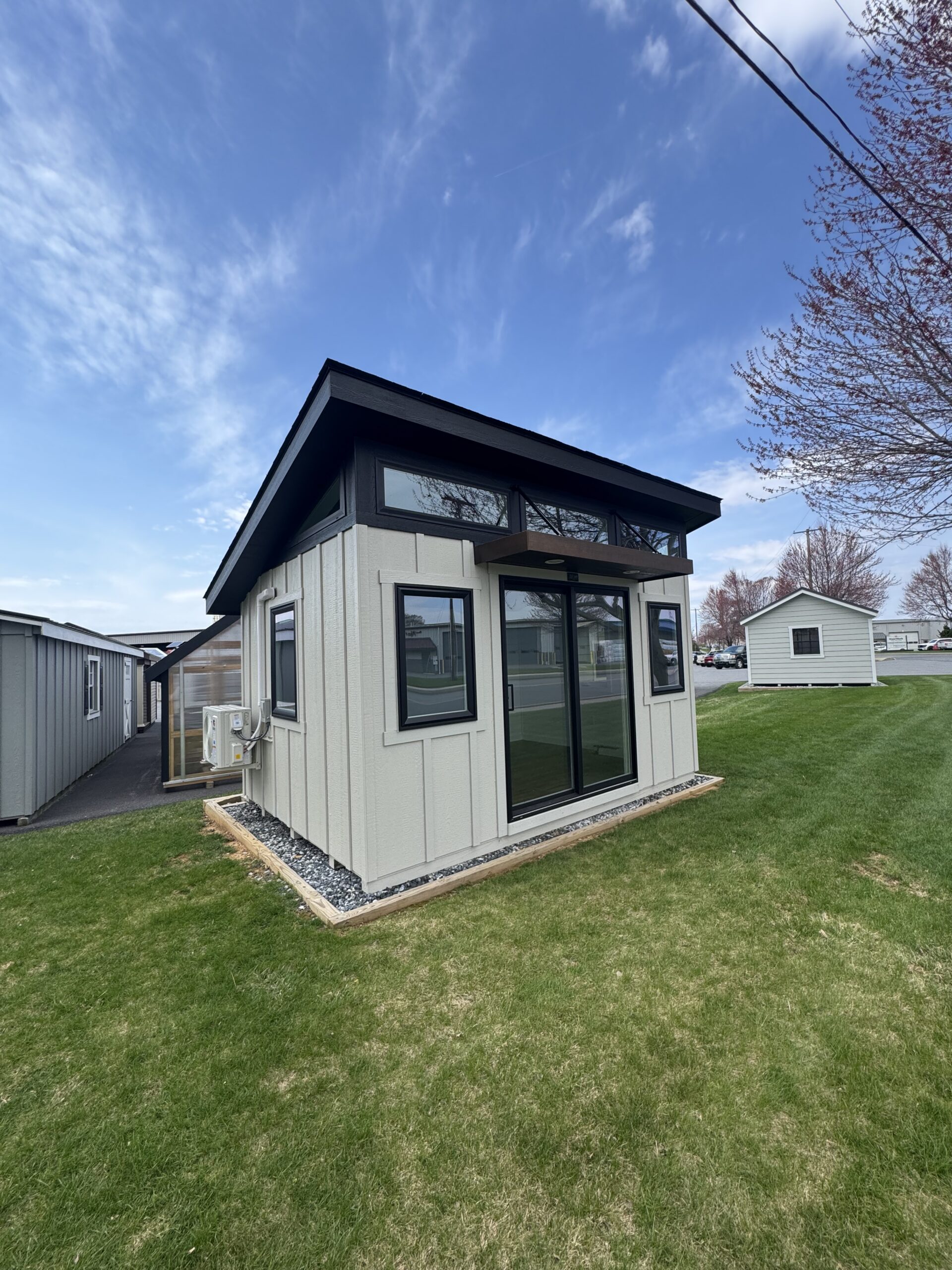 10×14 Studio Luxe with SmartPanel Board & Batten Siding