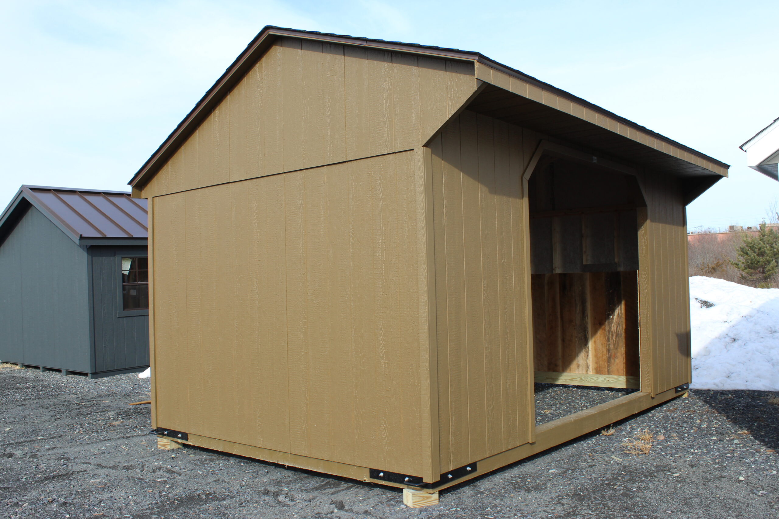 10×16 Horse Run-In Shed with SmartTec Siding