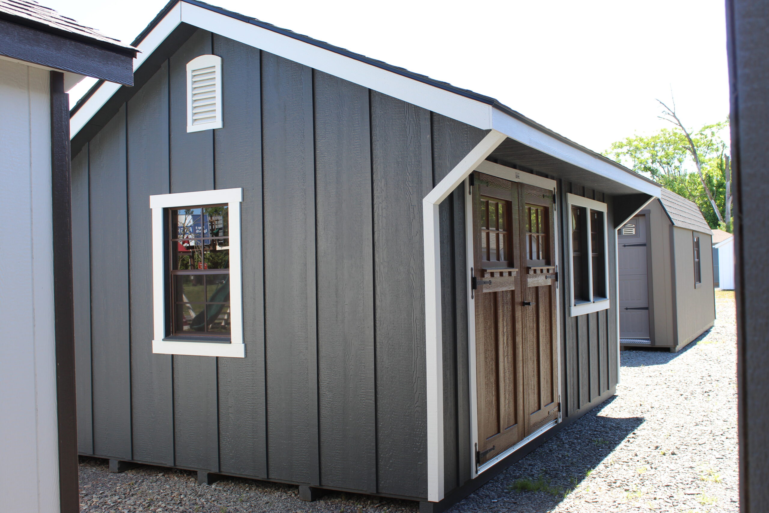 12×16 Garden Quaker with SmartPanel Board & Batten Siding